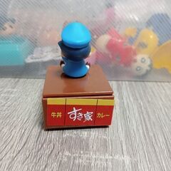 クレヨンしんちゃん　すき家　ミニカー　おもちゃの画像