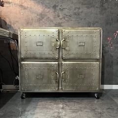 棚　キャビネット　ビンテージ
