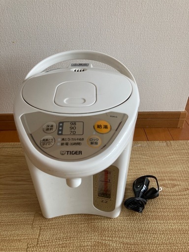 タイガー魔法瓶(TIGER) マイコン電気ポット 保温機能 節電タイマー 2.2L アーバンホワイト PDR-G220-WU