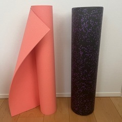 ヨガマットとフォームローラー