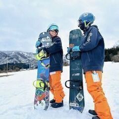 【スノボ初心者さんもOK！】英語/日本語対応スノーボードスクール常勤・非常勤スタッフの画像