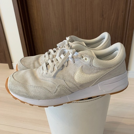 NIKE スニーカー