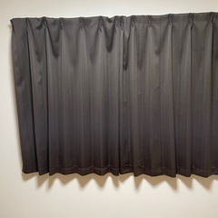 ニトリ　カーテンとレースカーテン　100×135  
4点セット　