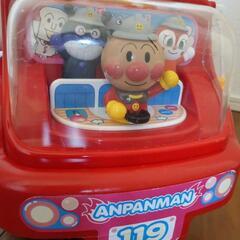 アンパンマン消防車 の画像