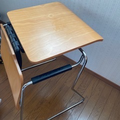 イス　デスクの画像