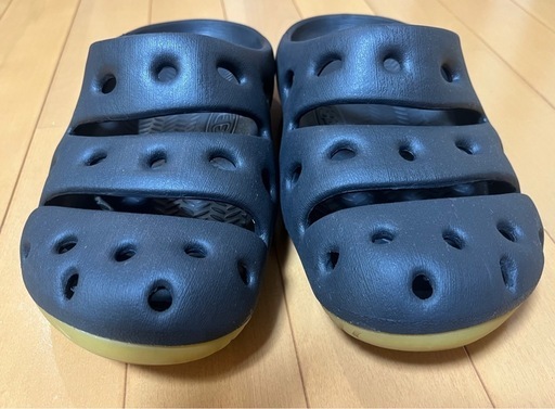 美品☆キーン　keen ヨギ　サンダル　28cm　ブラック　