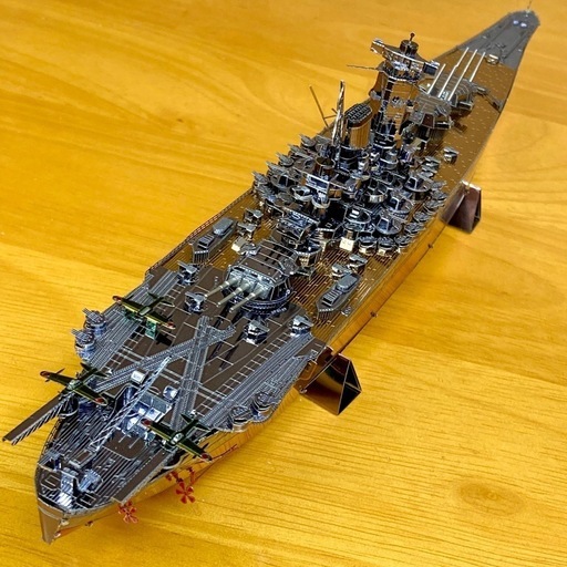 戦艦大和　メタリックナノパズル　完成品