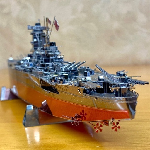 戦艦大和　メタリックナノパズル　完成品