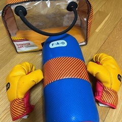 ナーフ、ボクシンググローブ等　一式の画像