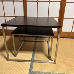 リビングテーブル