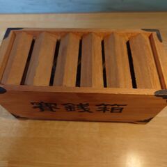 【お取引相談中】賽銭箱型貯金箱 木製の画像