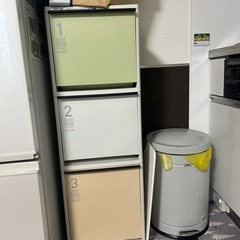 小スペースに置けます！ゴミ箱
