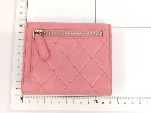 シャネル　マトラッセ クラシック スモールフラップウォレット AP0231　ラムスキン 【中古】