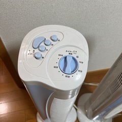 ジャンク品扇風機2台の画像
