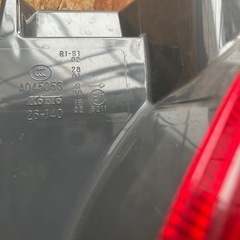 ハイエース200系　純正テールランプ
の画像