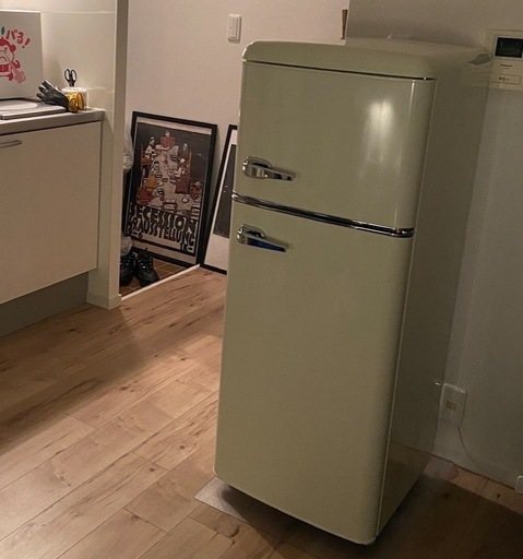 ※取引中 [アイリスオーヤマ]レトロデザイン冷蔵庫(114L)