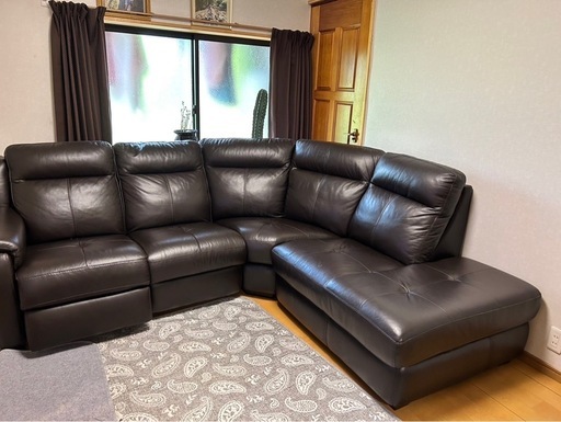 電動リフライニング黒革ソファー