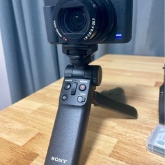 【超美品】カメラ　ソニー　VLOGCAM ZV-1 シューティン...