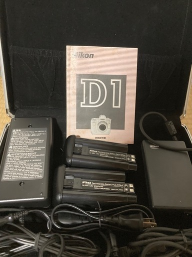 Nikon D1 デジタル一眼レフカメラ【動作品】②