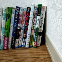 複数買い優先☆バラバラ　漫画　４０冊超え　番号２　漫画イラスト資料　書き込みなし　コミック　作画資料　漫画資料　お絵かき　デッサンの画像