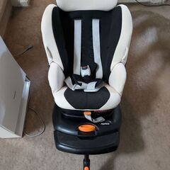 チャイルドシート差し上げます