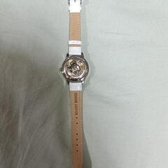 ハローキティー腕時計の画像