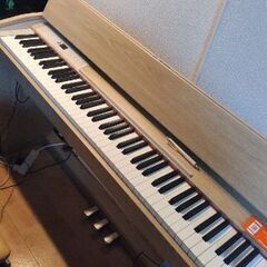 Roland　ローランド　電子ピアノ　F701LA（ライトオーク...