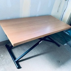 テーブル