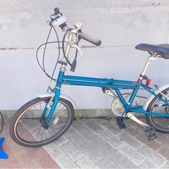 【セット売り】折りたたみ自転車　空気入れ・点灯ライト・鍵チェーン付き