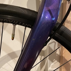 【再値下げ】TREK FX3 disc パープルフリップ 純正サイコン フェンダー付きの画像