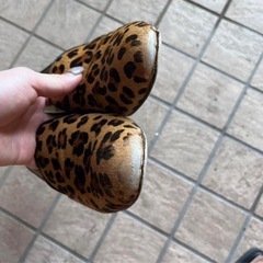 スタッズシューズの画像