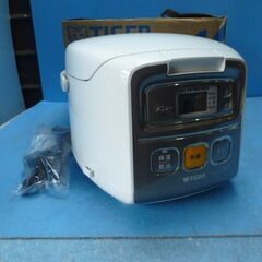 L700　タイガー炊飯器　３合炊き　黒遠赤釜　未使用品　JAI-...