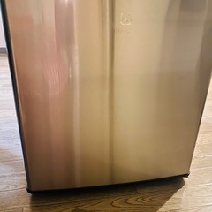 冷蔵庫　小型冷蔵庫