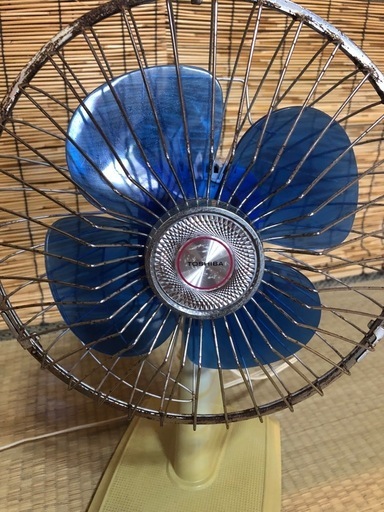 TOSHIBA レトロ卓上扇風機！実働です。