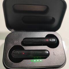 【中古】インナーイヤー型ワイヤレスイヤホンの画像