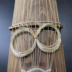 ✭【交渉中】琴 演奏 くり甲 13弦 綾杉彫り 玉縁包み 金蒔絵 十三弦 箏 和楽器 長期保管 現状品★の画像