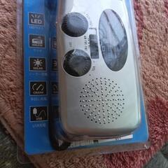 懐中電気付きトランジスターラジオ