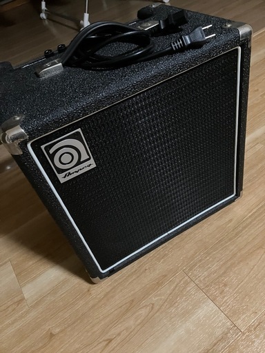 決まりました　アンペグ　ベースアンプ