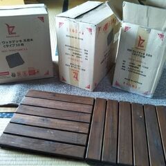 天然木ウッドデッキ 30×30㌢ 30枚