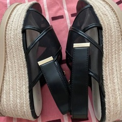 厚底メッシュマジックテープサンダルの画像