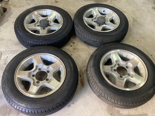 ジムニー　タイヤ付きホイール　車検用