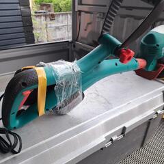 BOSCH充電式草刈り機の画像