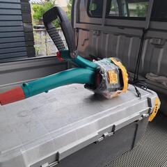 BOSCH充電式草刈り機の画像