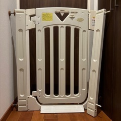 日本育児 ベビーゲートの画像