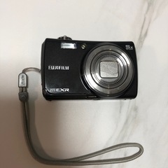 📷Fujifilm  Fine pix F200EXRBカメラ📷の画像