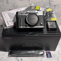 【最終値下げ・バッテリー3個等豪華おまけ付】X-T30 ボディ シルバー　FUJIFILM