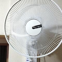 受付中　 YUASA （ユアサ）壁掛け扇風機 YTW-383YFR-Wの画像