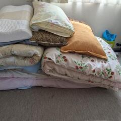 布団＆毛布＆枕あげます