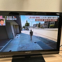 SHARP AQUOS　液晶カラーテレビ 22インチ　2011年製 の画像