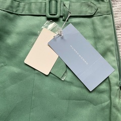 ヒューマンウーマン　タグ付きスカートLサイズの画像